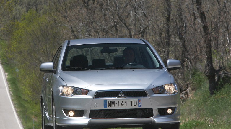 Mitsubishi kusi instalacjami LPG