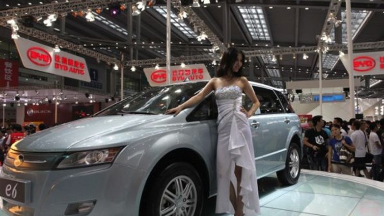 Chiński samochód na prąd BYD e6