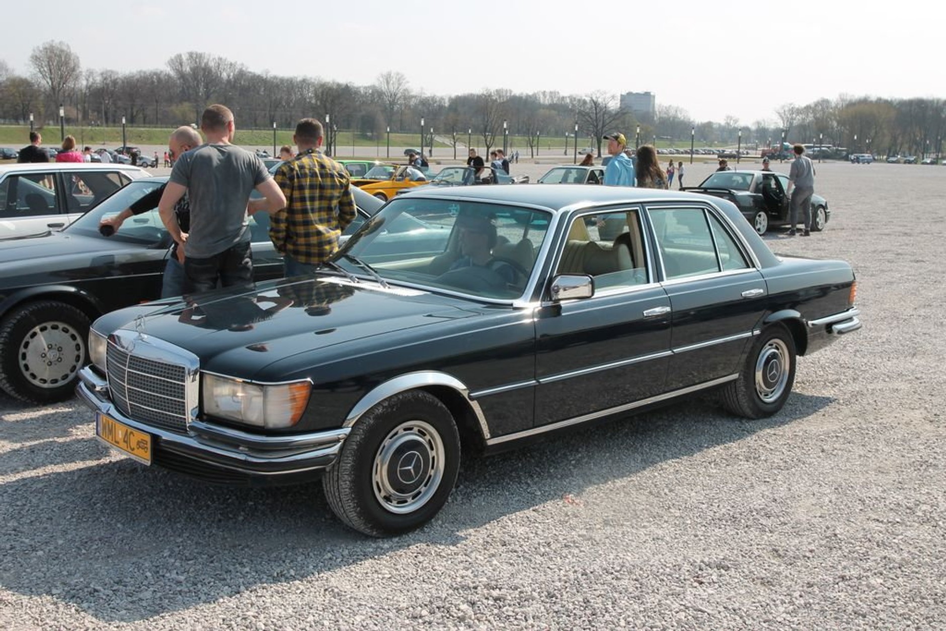 Youngtimer Warsaw 2015 - parada pod Stadionem Narodowym