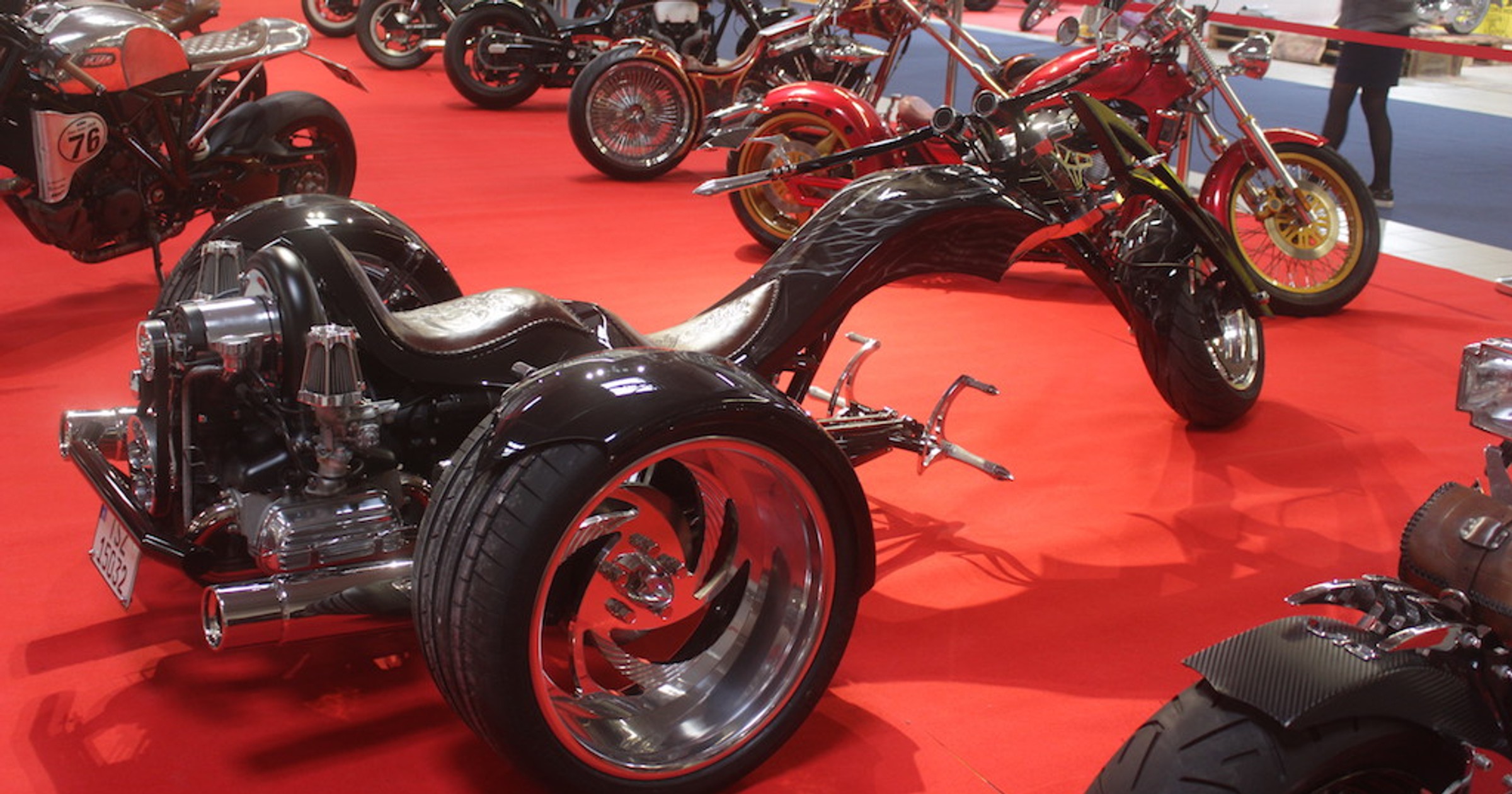 Wystawa motocykli w Nadarzynie – customy