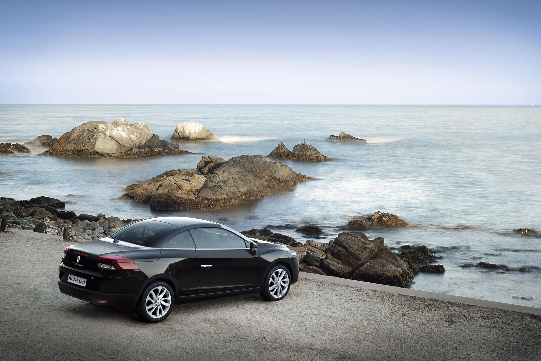 Genewa 2010: Renault - dwa kabriolety i ofensywa w dziedzinie zrównoważonej mobilności