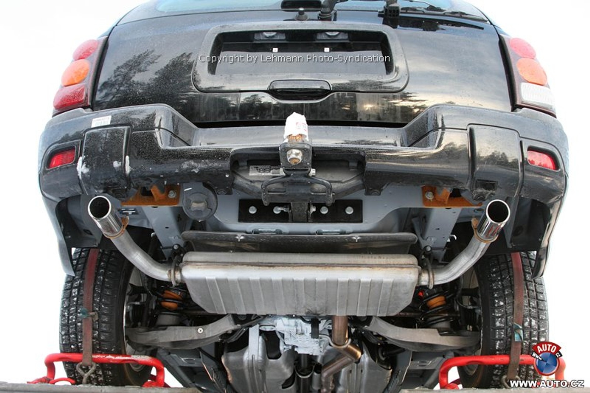 Zdjęcia szpiegowskie: Nowy Saab 9-4X jako początek zmian modelowych