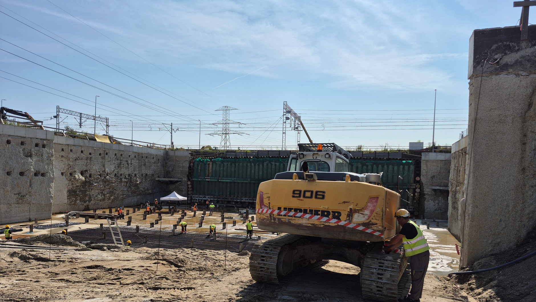 Budowa przejazdu pod torami kolejowymi