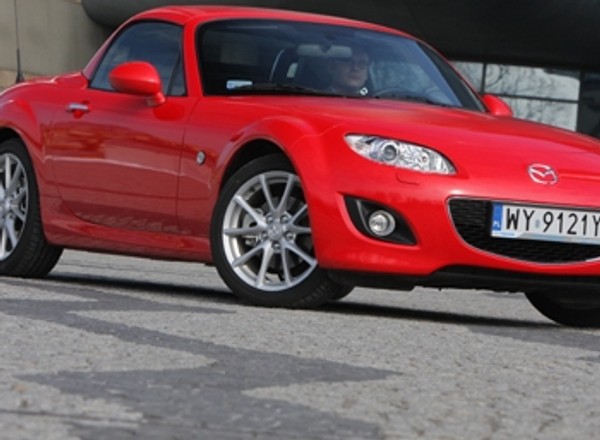Mazda MX-5 2.0 MZR: Kusicielka