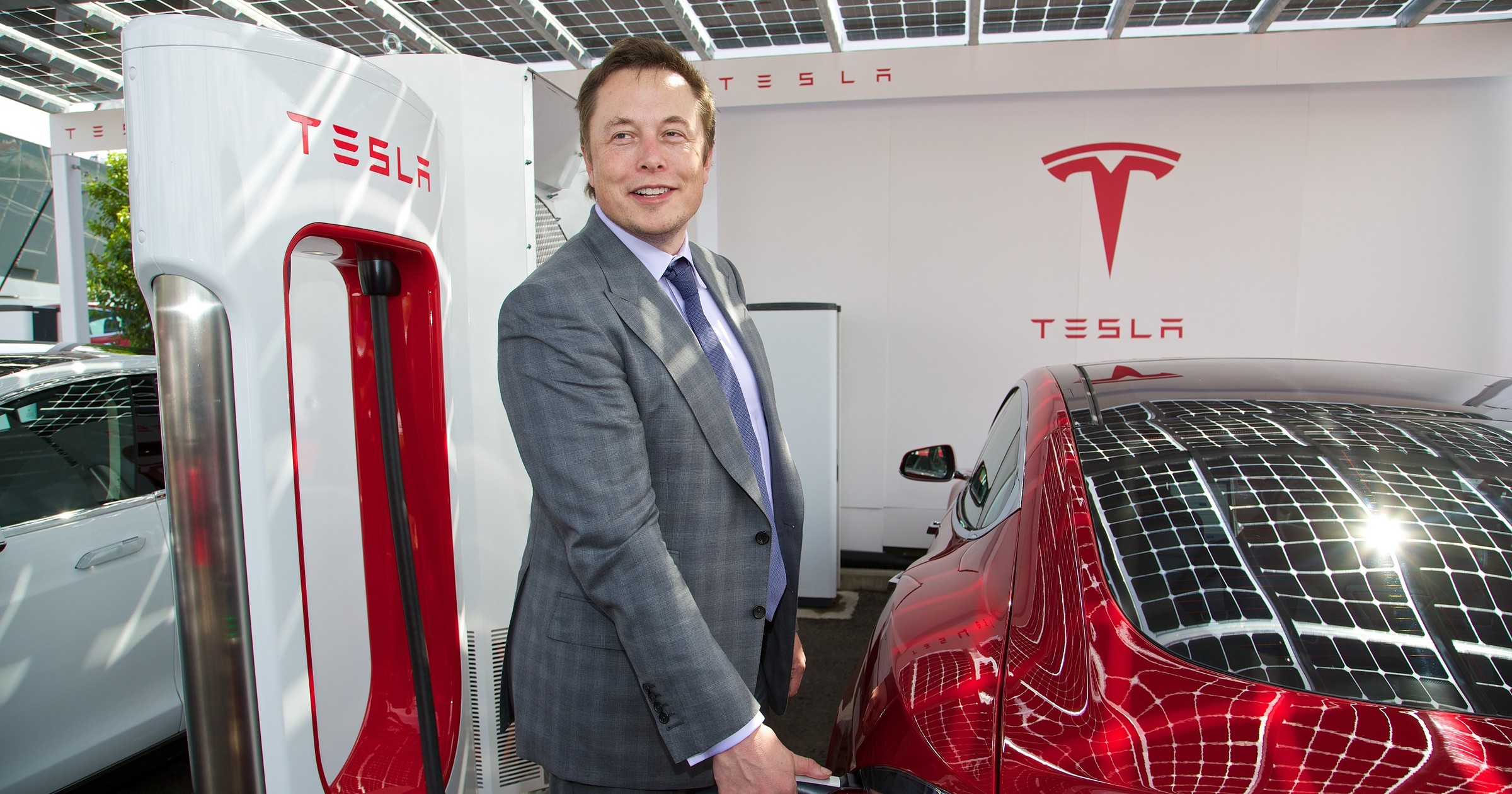 Kurs bitcoina w dół po ogłoszeniu Muska. Tesla manipuluje ceną kryptowaluty