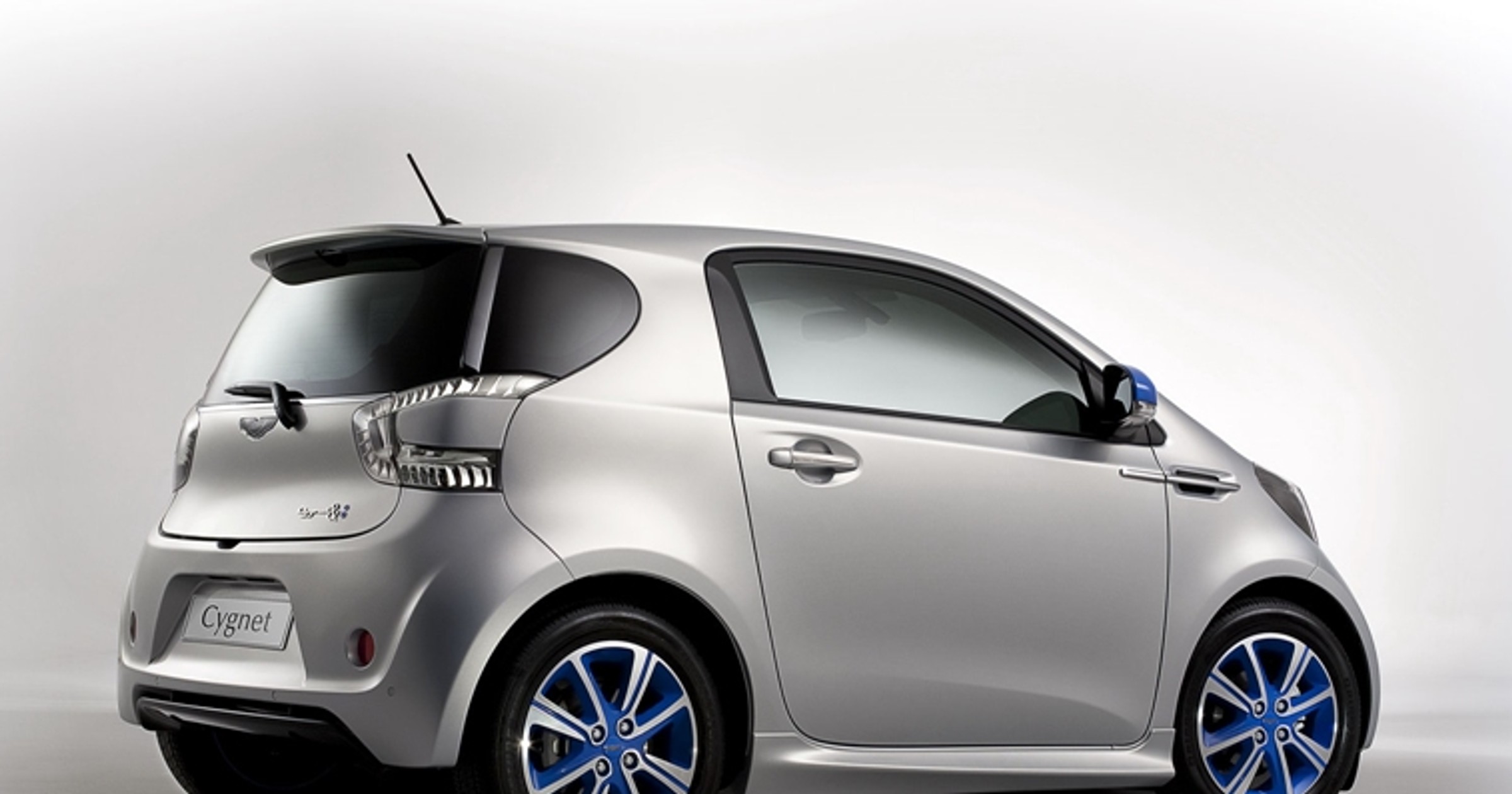 Toyota iQ za prawie 200 tys. zł! 