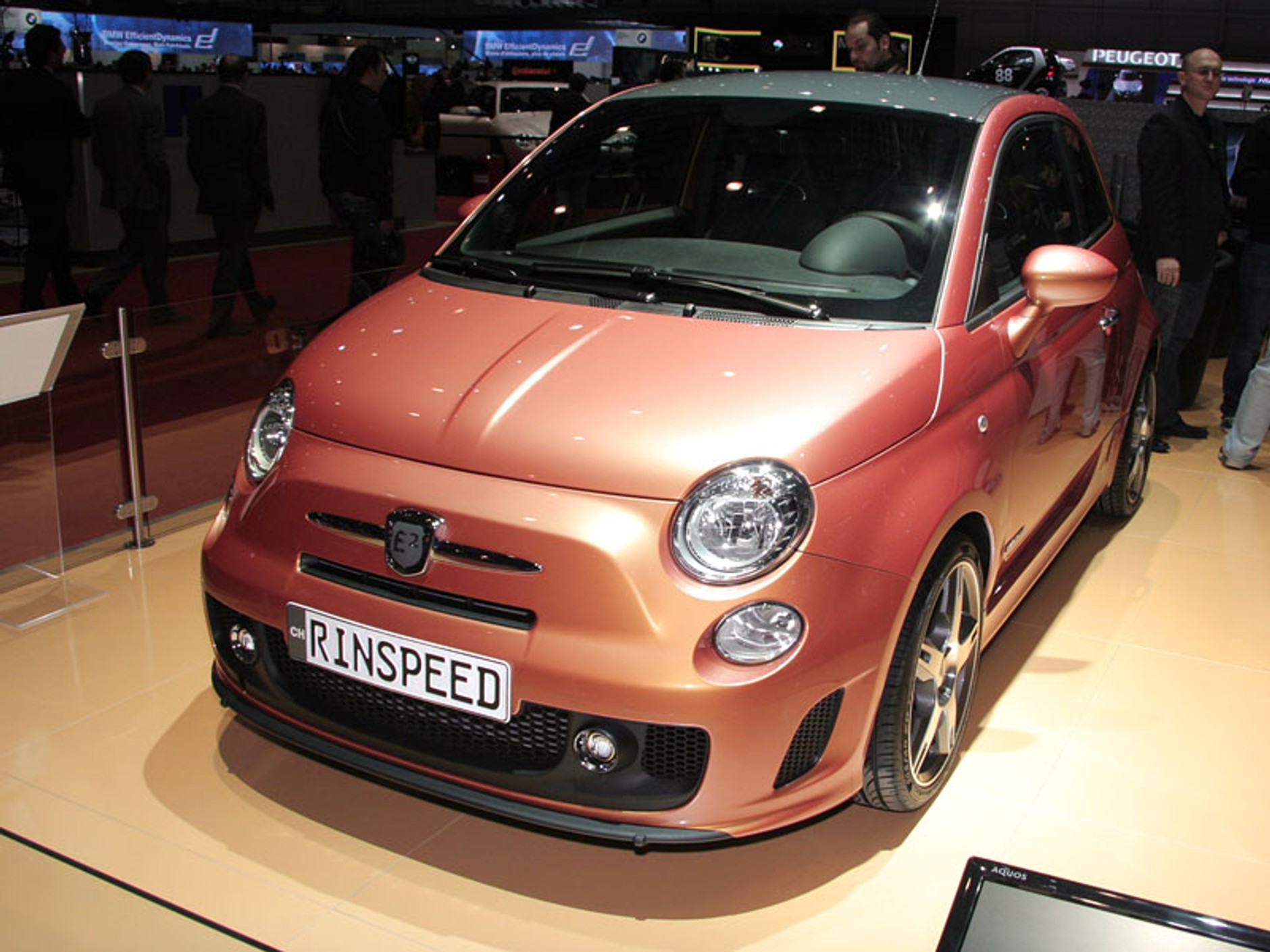 Genewa 2009: Rinspeed E2 – pięćsetką oszczędnie albo szybko