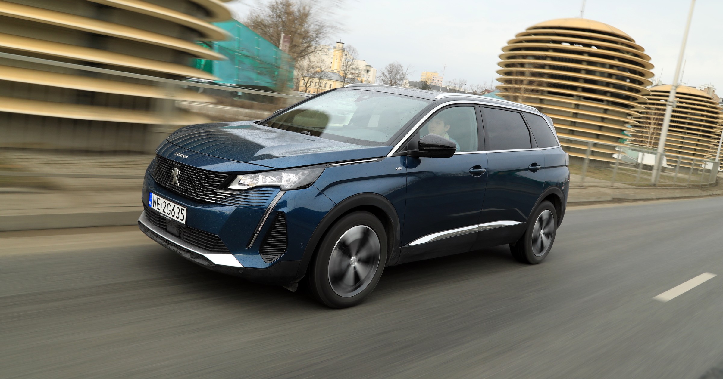 Peugeot 5008 po liftingu to nadal SUV z cechami vana