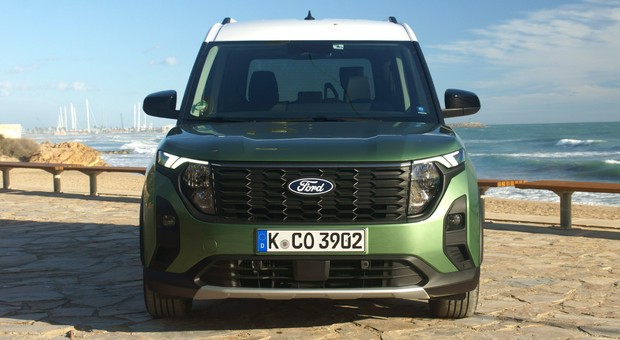 Kombivan, którym nie jeździ się "za karę", istnieje. To nowy Ford Courier