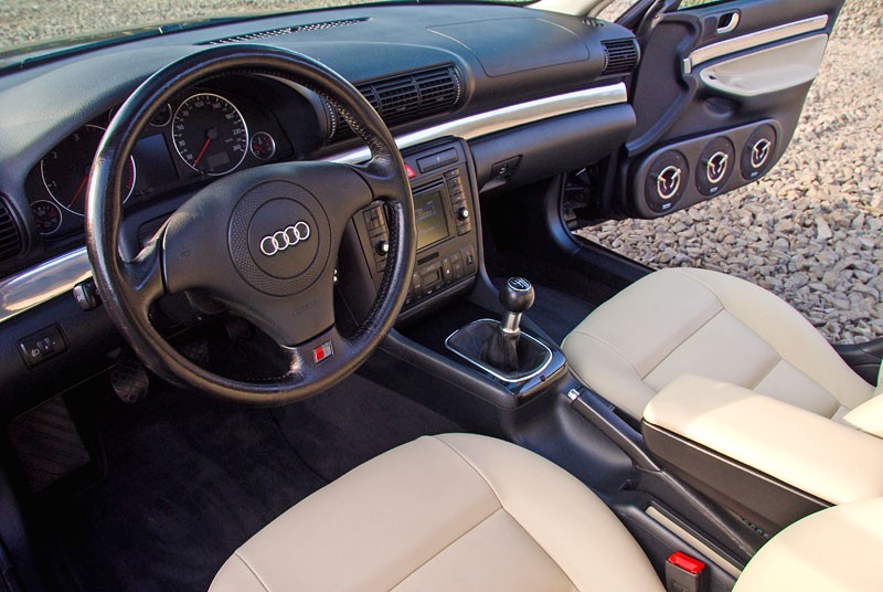 Garaż tunera: Audi A4 – dama w czerni