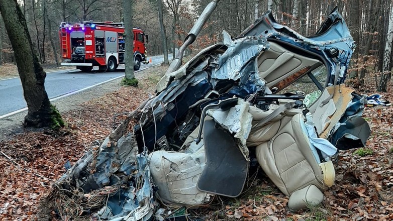 Jaguar zniszczony w drastycznym wypadku