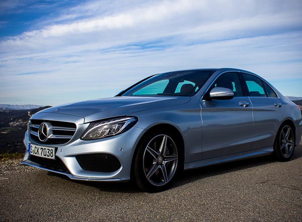 Mercedes Klasy C W205 - nowe, agresywne cacko. Test i opinie