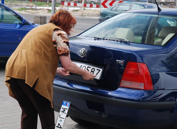 Małe tablice od 1 lipca, a w planach rejestracja w komisie