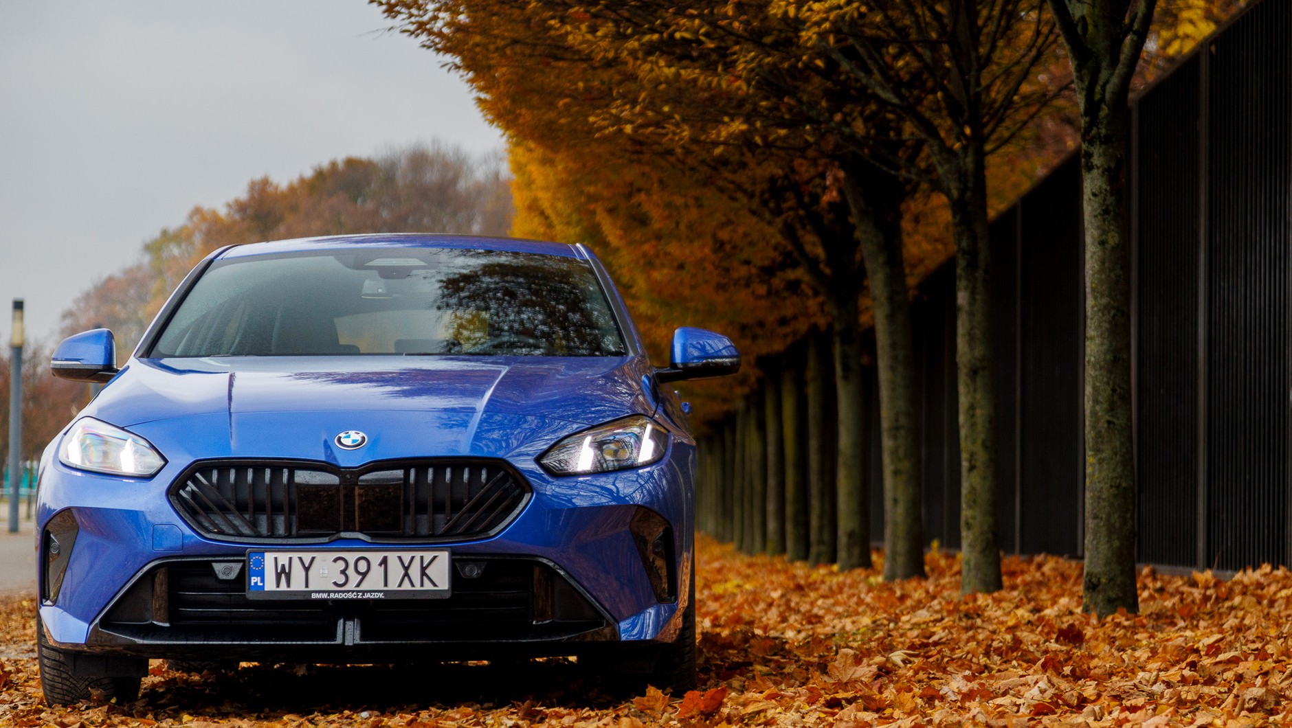 BMW oferuje promocje na wyprzedaże rocznika przez autoryzowane salony