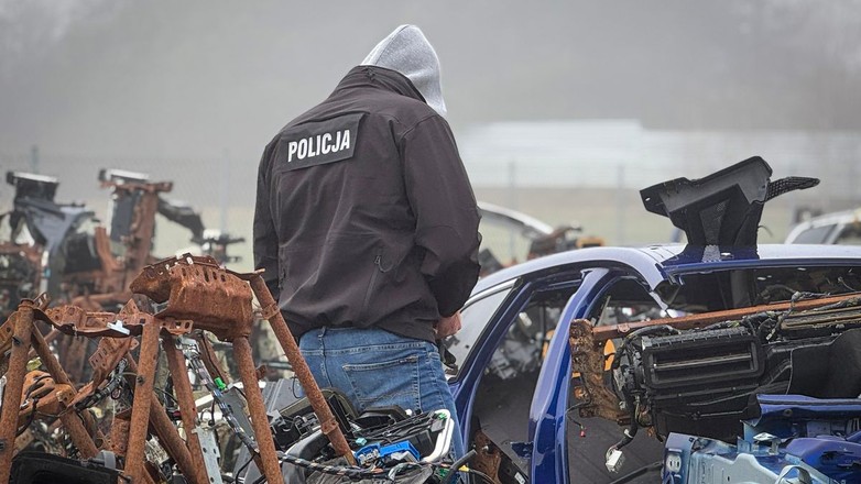 Akcja policji. Odzyskali i zabezpieczyli pojazdy o wartości niemal 3 mln zł