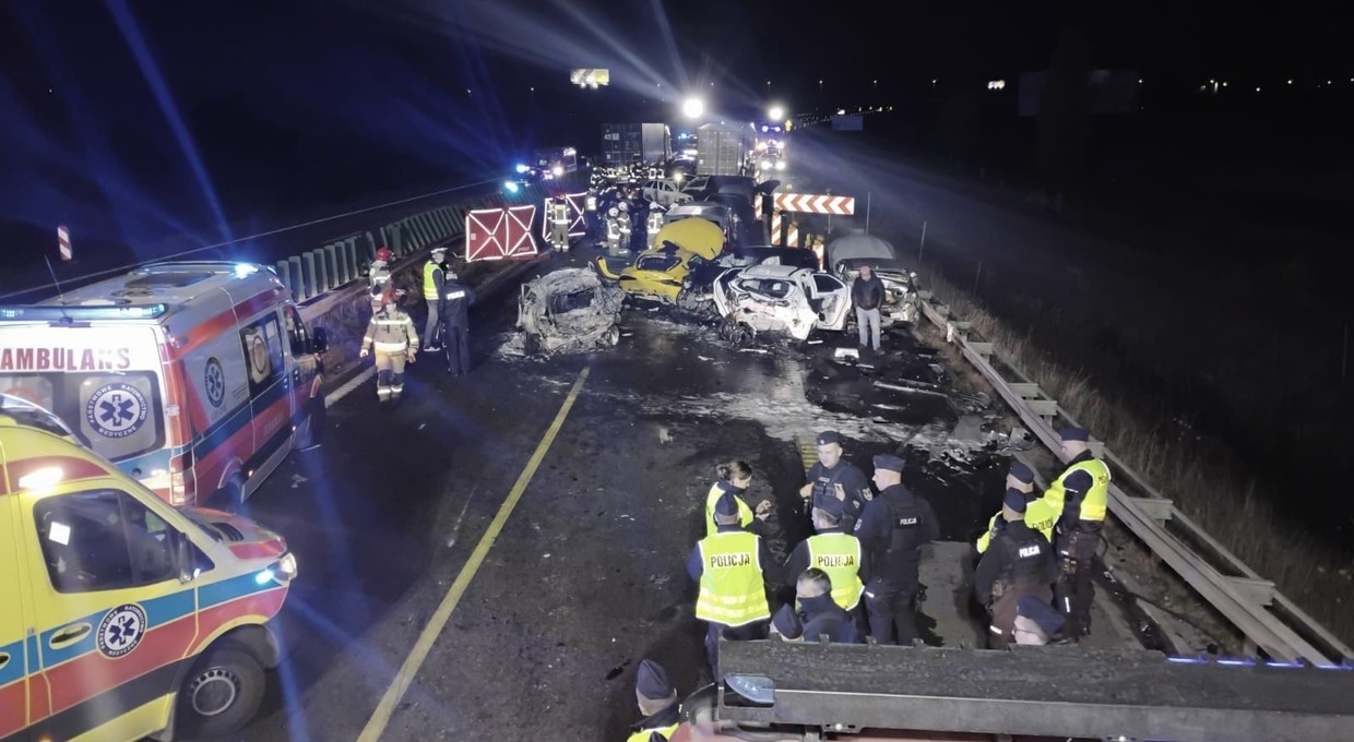 To tutaj doszło do tragicznego karambolu na S7. "Nagle wyrasta zwężka"