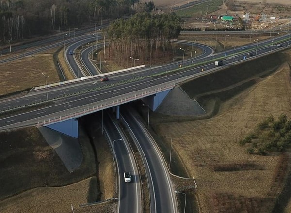 Droga S11 z ograniczeniem do 80 km na godz. Cały czas trwa remont, ale jest też dobra wiadomość