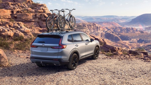 Nowa Honda CR-V wyładniała. Do Europy dotrze tylko jako hybryda