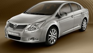 Nowa Toyota Avensis już za 71 500 zł