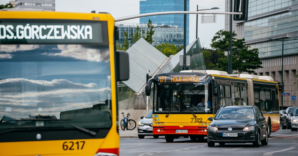 Autobusy miejskie w Warszawie