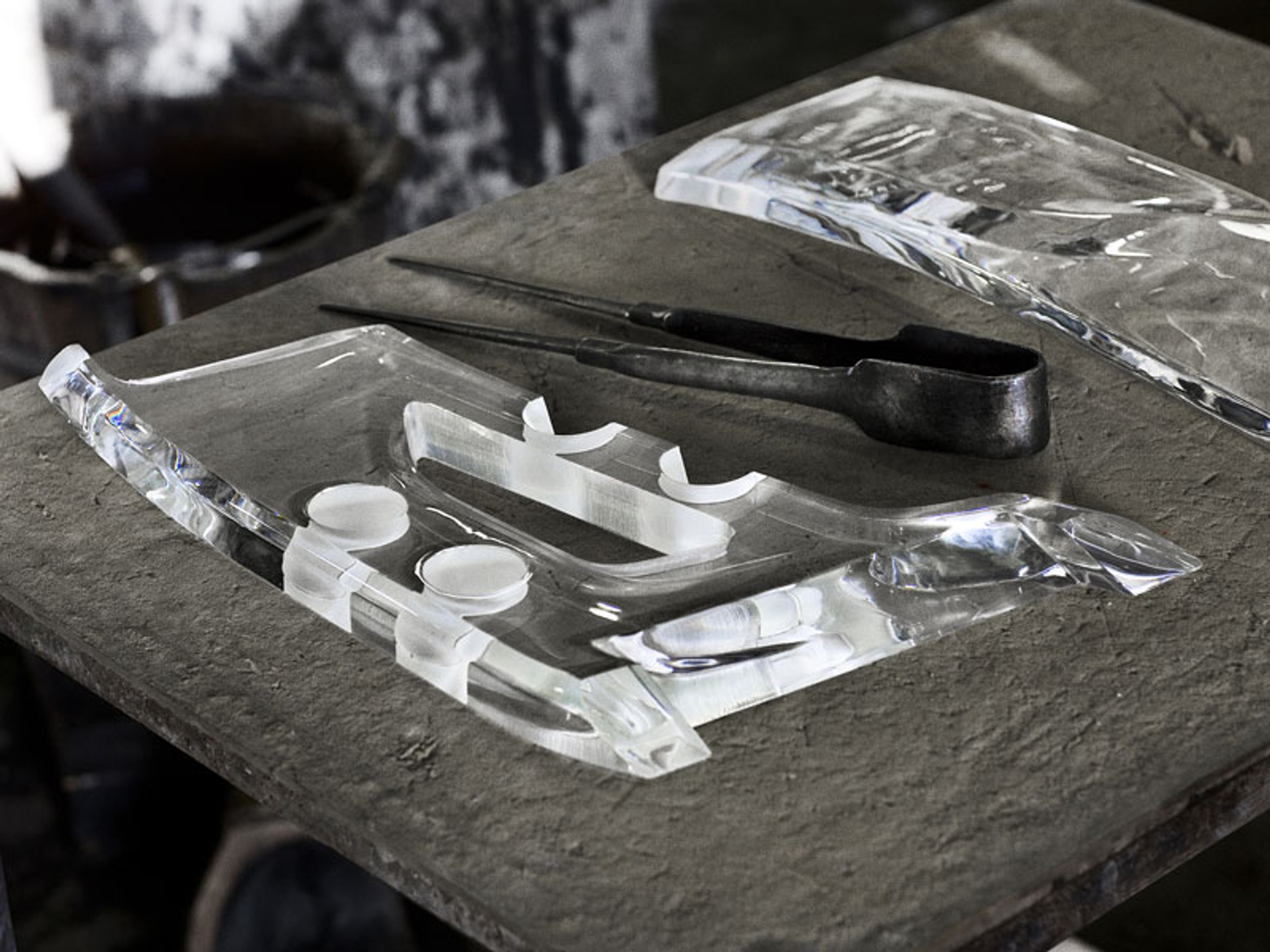 Volvo S60 Concept: falujące linie zamiast kantów w produkcji od roku 2010