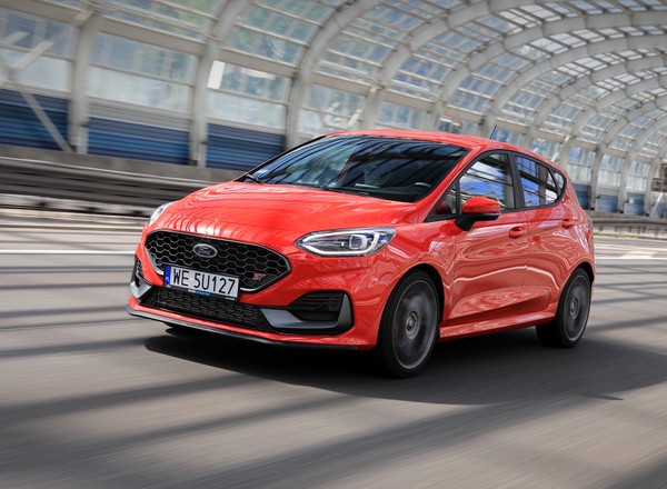 Ford Fiesta ST idzie jak zły, czyni dobro