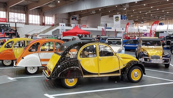 Retro Motor Show. Trzydniowe święto klasycznej motoryzacji w Poznaniu. Tysiąc klasyków do podziwiania i kupienia