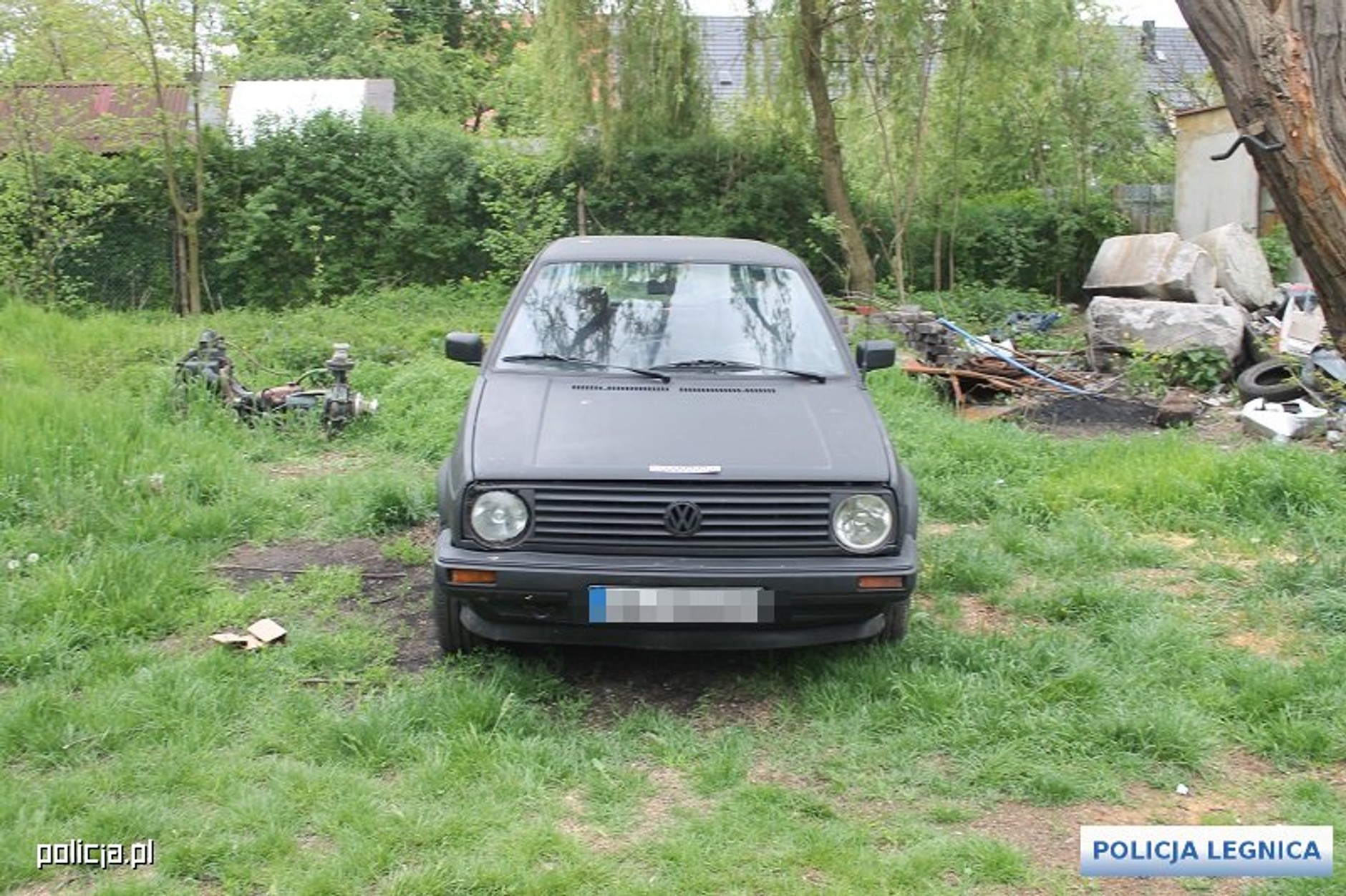 Policja odzyskała kilka aut, w tym Mercedesa za 300 tys. złotych