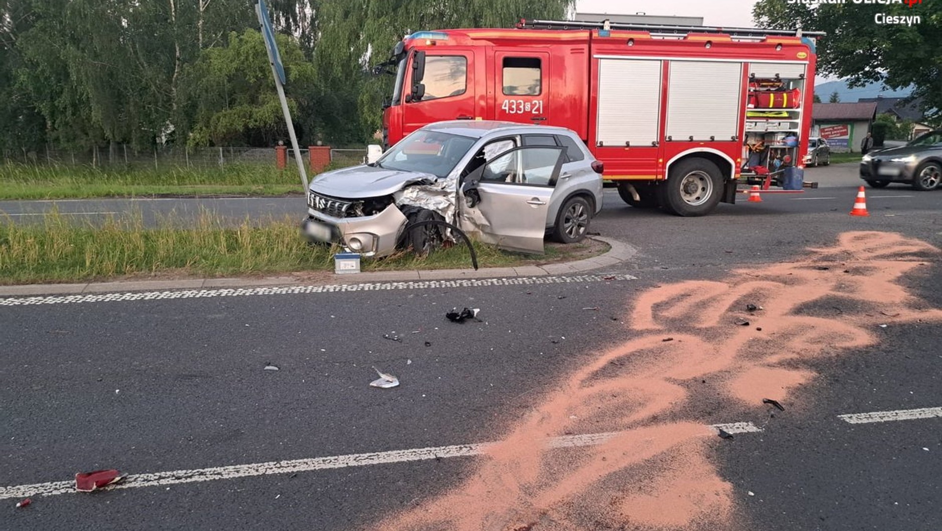 Obraz pochodzący z serwisu https://cieszyn.policja.gov.pl/ka6/informacje/wiadomosci/387564,Smiertelny-wypadek-z-udzialem-motocyklisty.html