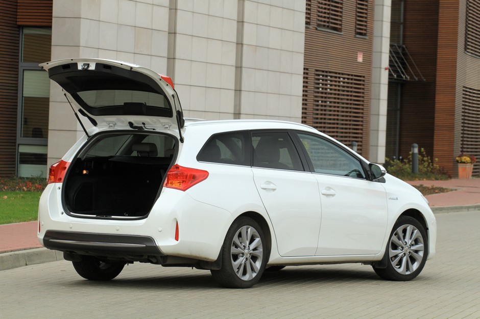 Toyota Auris Hybrid
