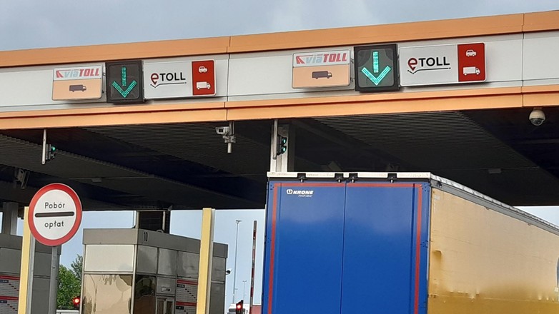 Nowy system opłat drogowych e-TOLL w Polsce - sprzęt na autostradzie A2