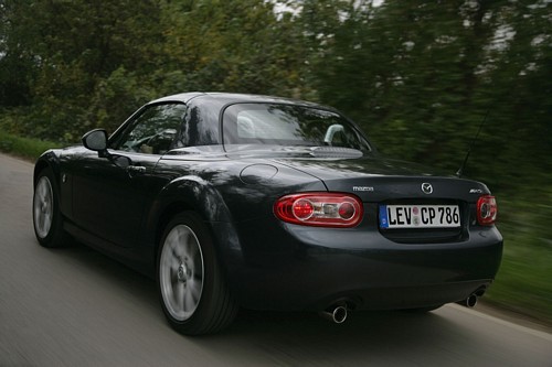 Mazda MX5 świętuje na torze Le Mans