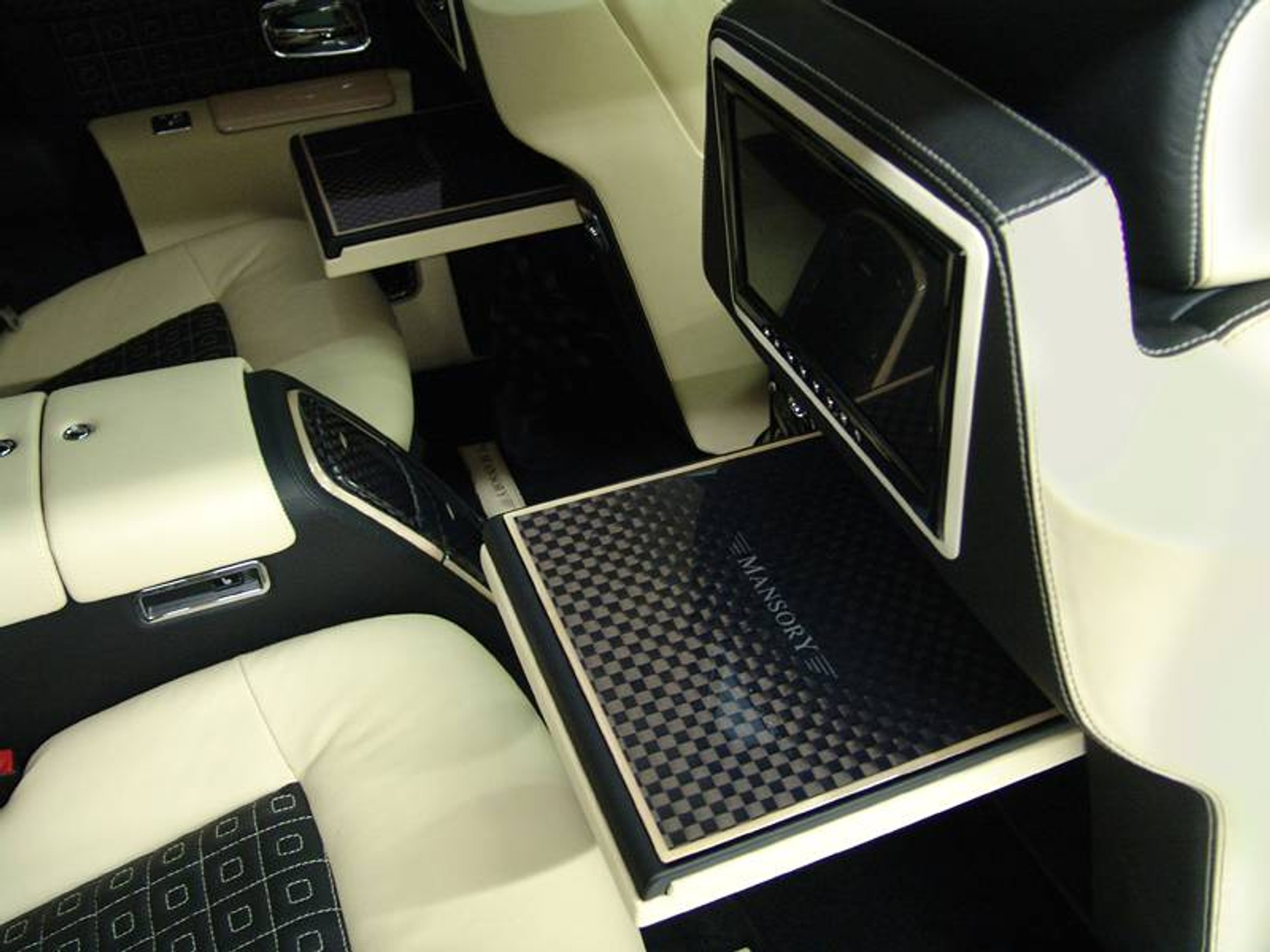 Mansory Conquistador: angielski arystokrata