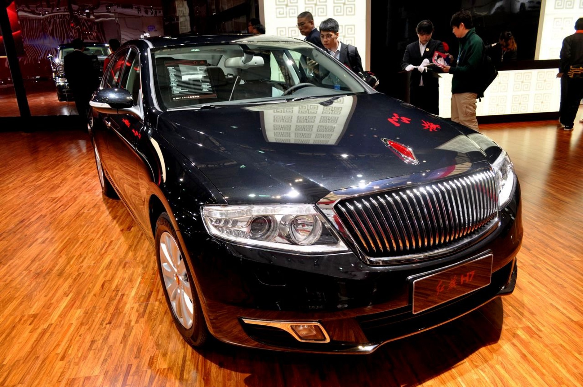 Hong Qi - Red Flag (Szanghaj 2013)