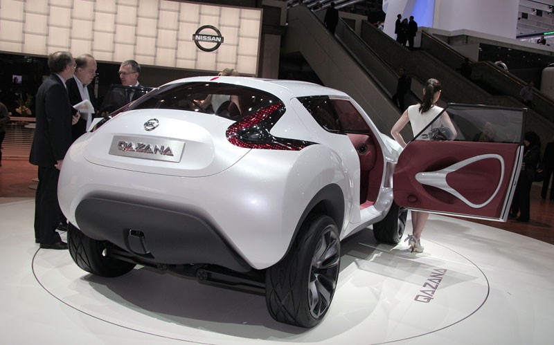 Genewa 2009: Nissan Qazana – terenowa żaba