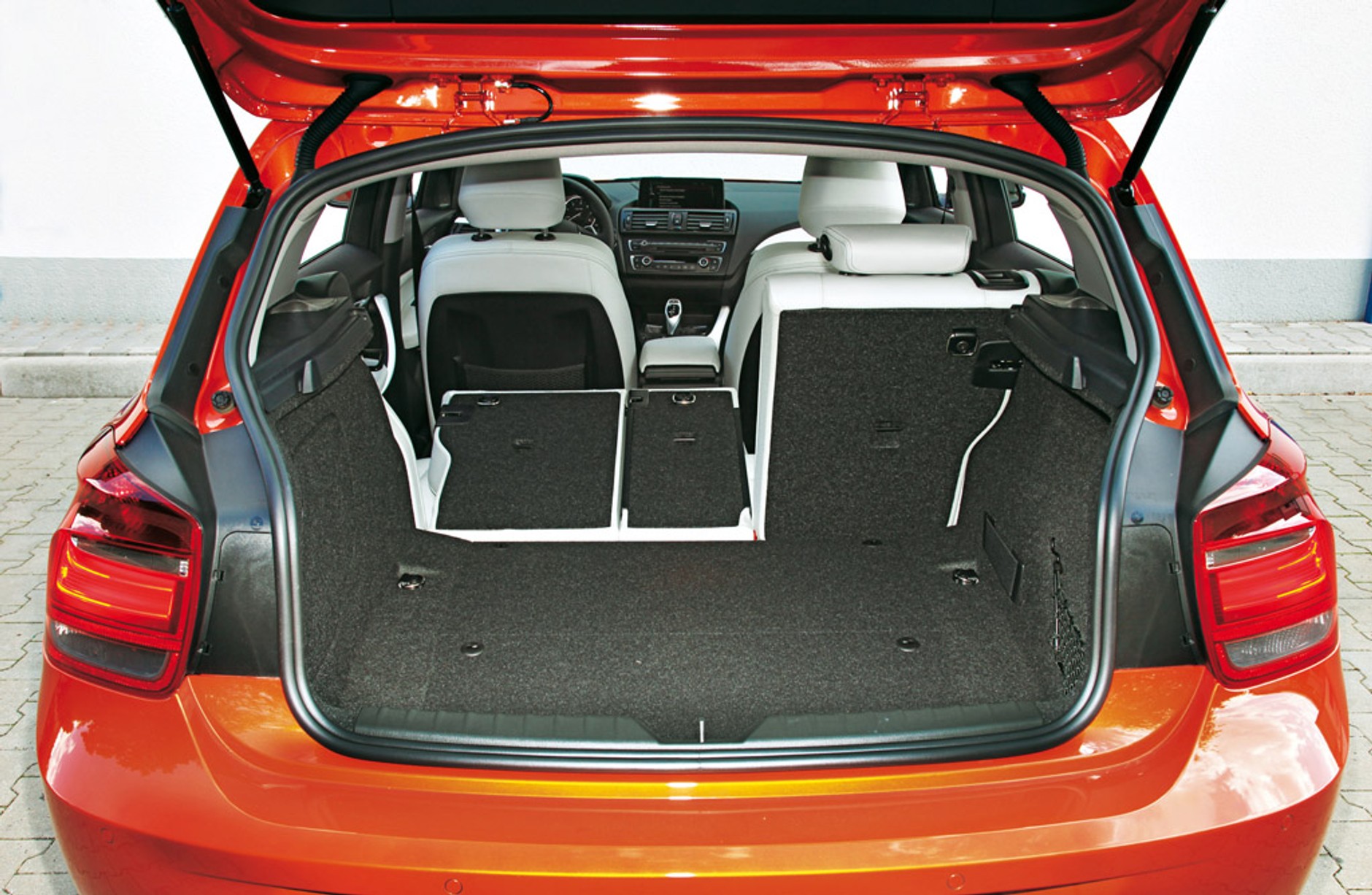 BMW 120d: BMW pełną gębą