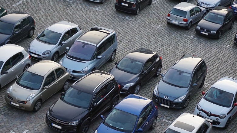 parking-spot-gc780863b7 1920