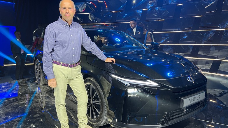 Nowy Lexus ES — ten model pod wieloma względami zaskakuje