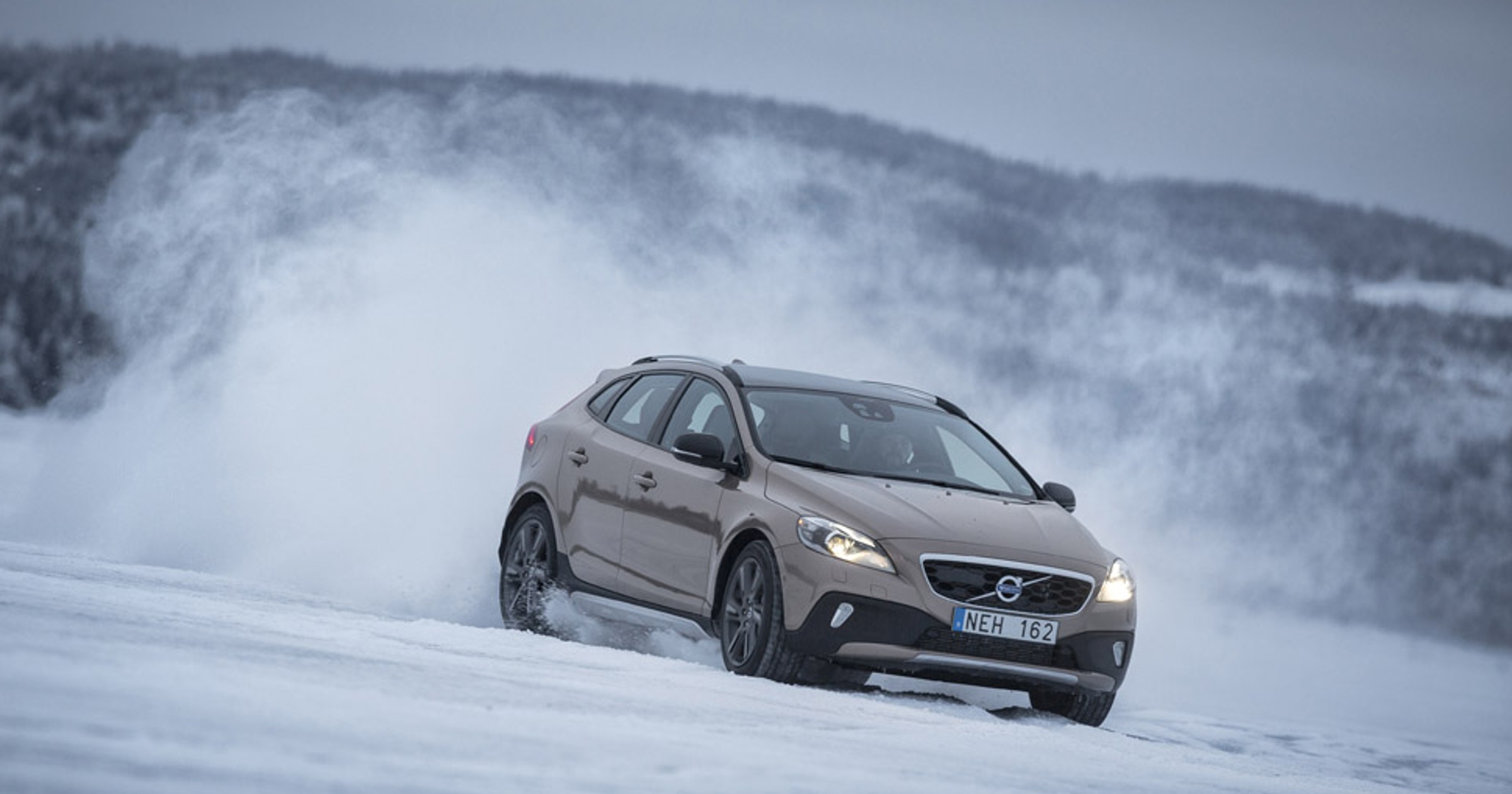 Volvo V40 T5 AWD Cross Country: szwedzka tradycja