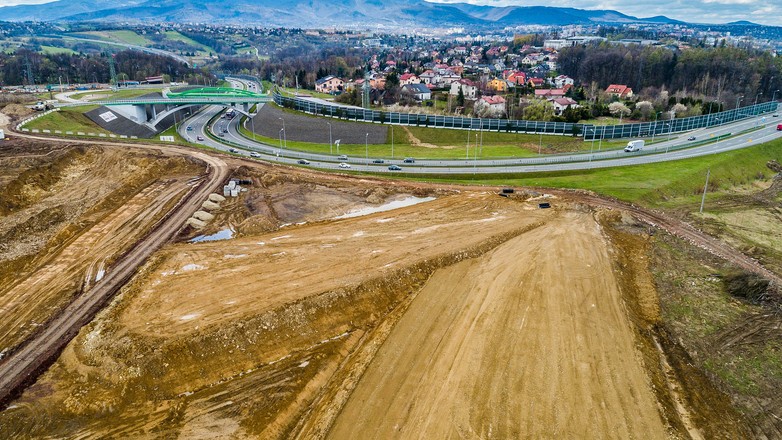 Niebezpieczny zakręt na drodze S1