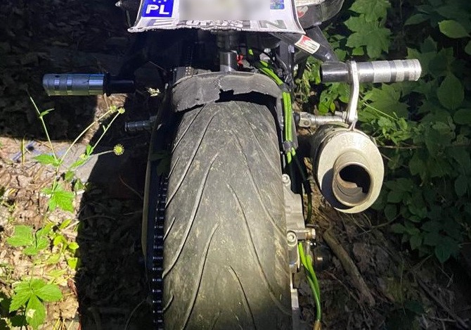 Motocykl po tuningu hamulców i tablicy rejestracyjnej