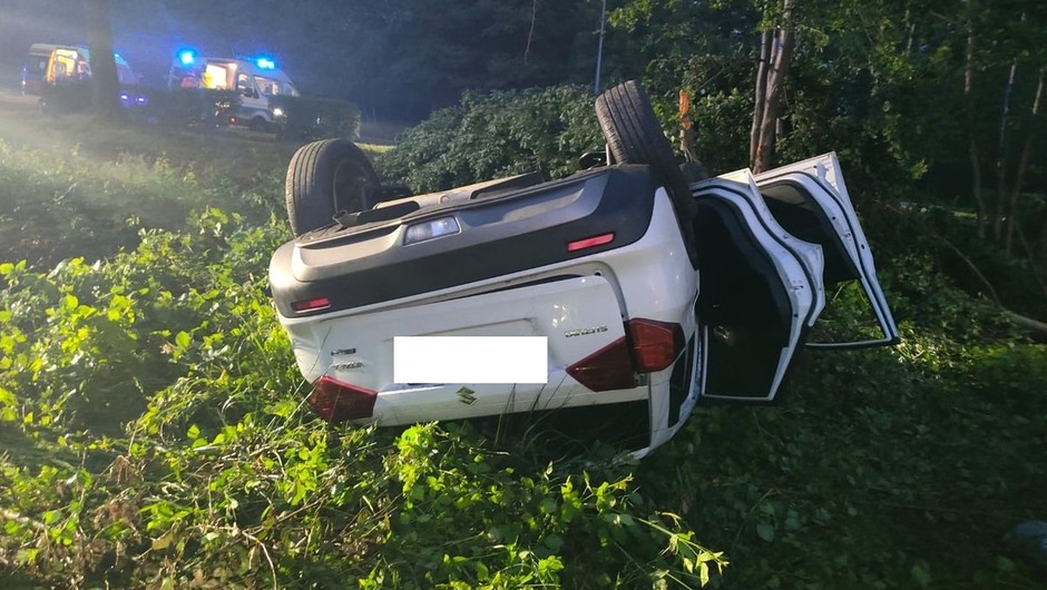 Stracił panowanie i uderzył w drzewo. Tragedia w Jastrzębiu-Zdroju