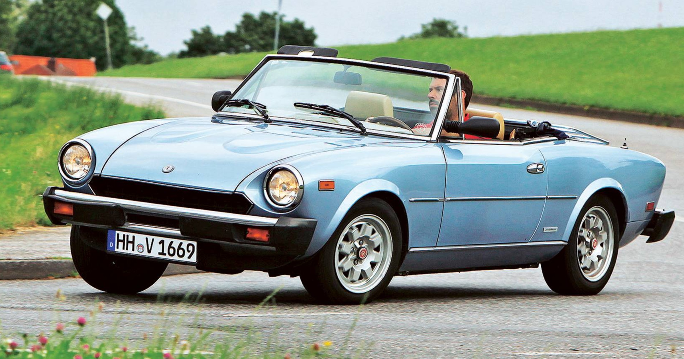 Fiat 124 Spider