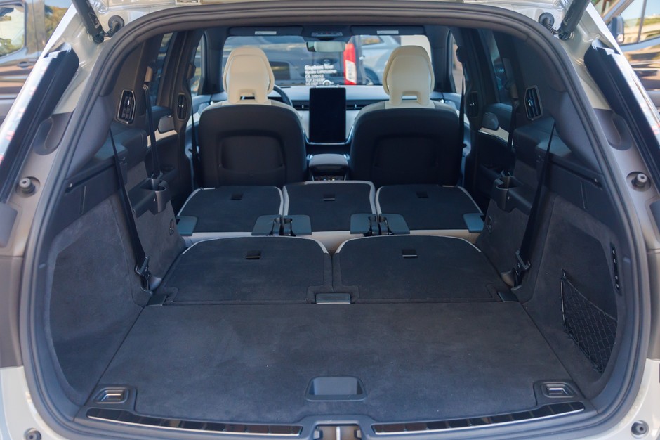 Volvo EX90