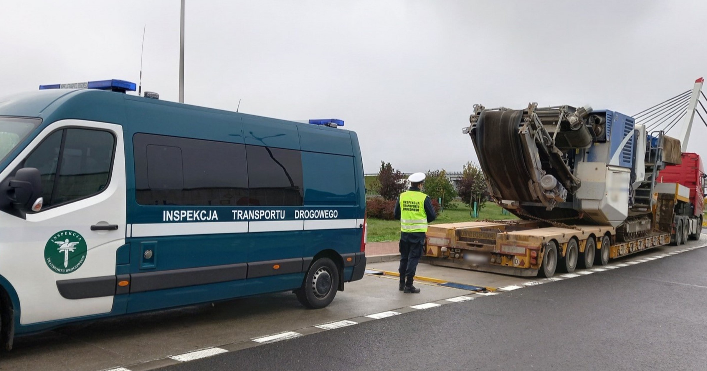 Gabaryt w punkcie kontrolnym wielkopolskiej Inspekcji Transportu Drogowego na obwodnicy Gniezna