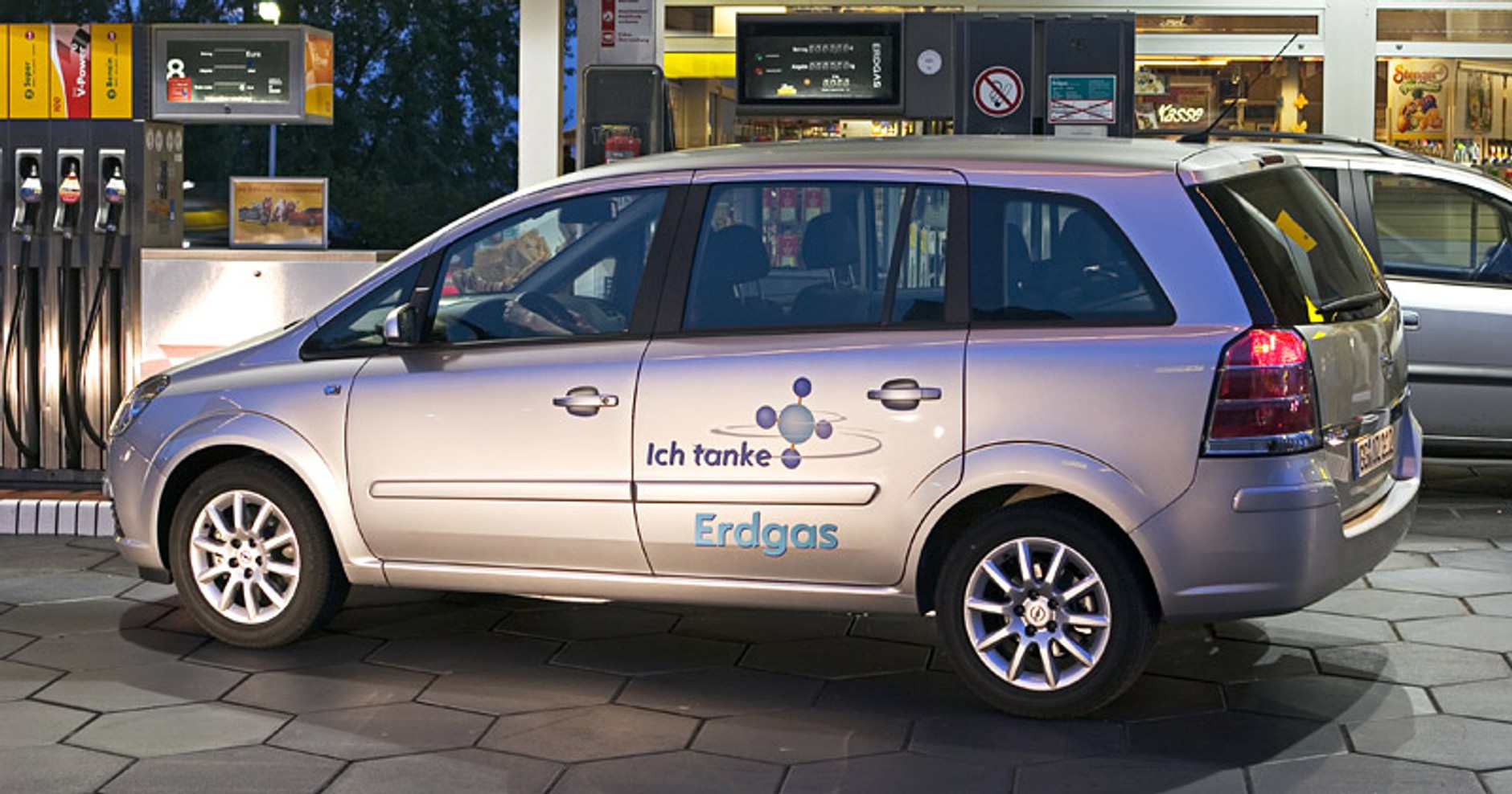 Opel: nowy silnik 1,6 Turbo CNG o mocy 150 KM w przyszłym roku