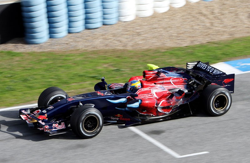 Formuła 1: Fernando Alonso pokazał klasę w Jerez (fotogaleria z testów)