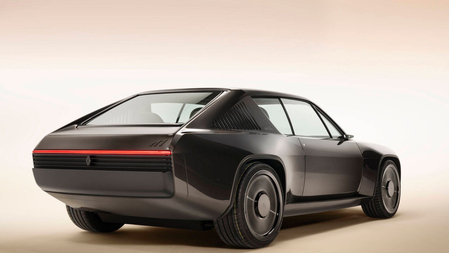 Renault R17 restomod