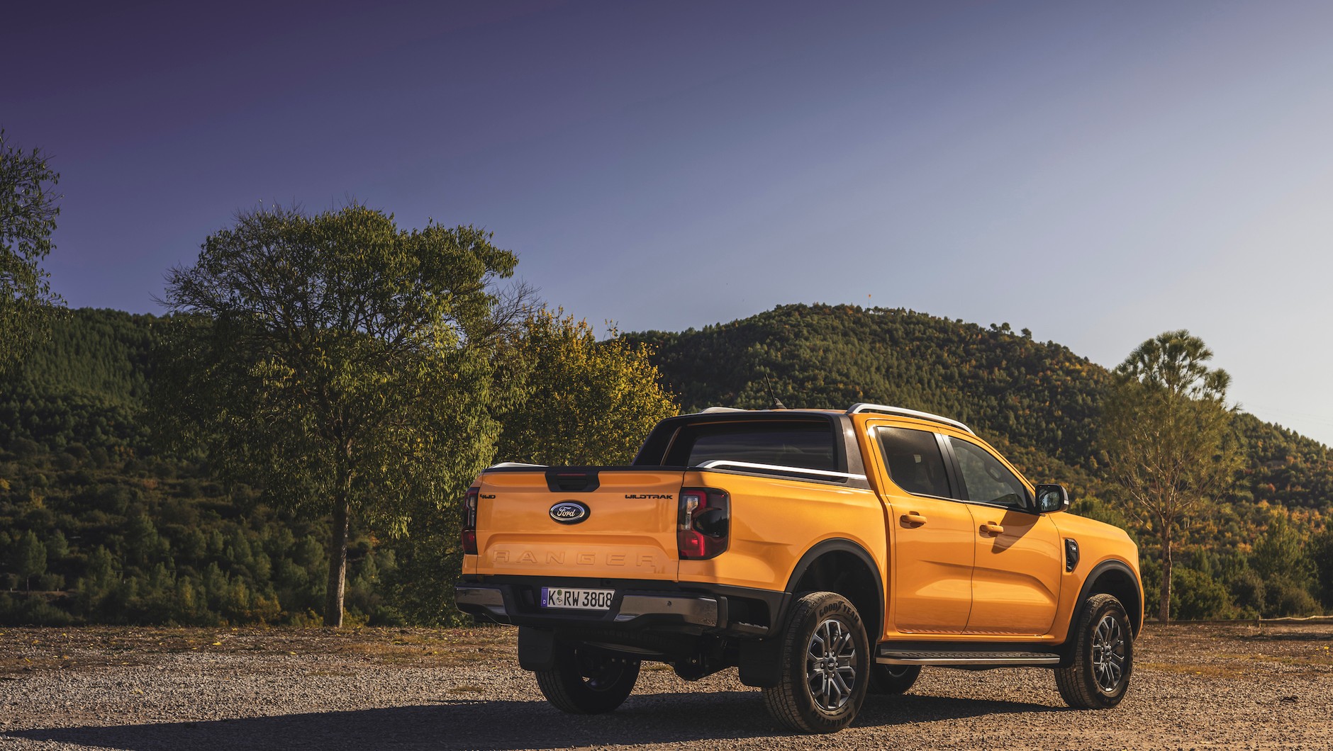 W marcu 2023 w salonach Forda dostępny będzie Ford Ranger w wersji Wild Track z silnikiem 2.0 turbodiesel.