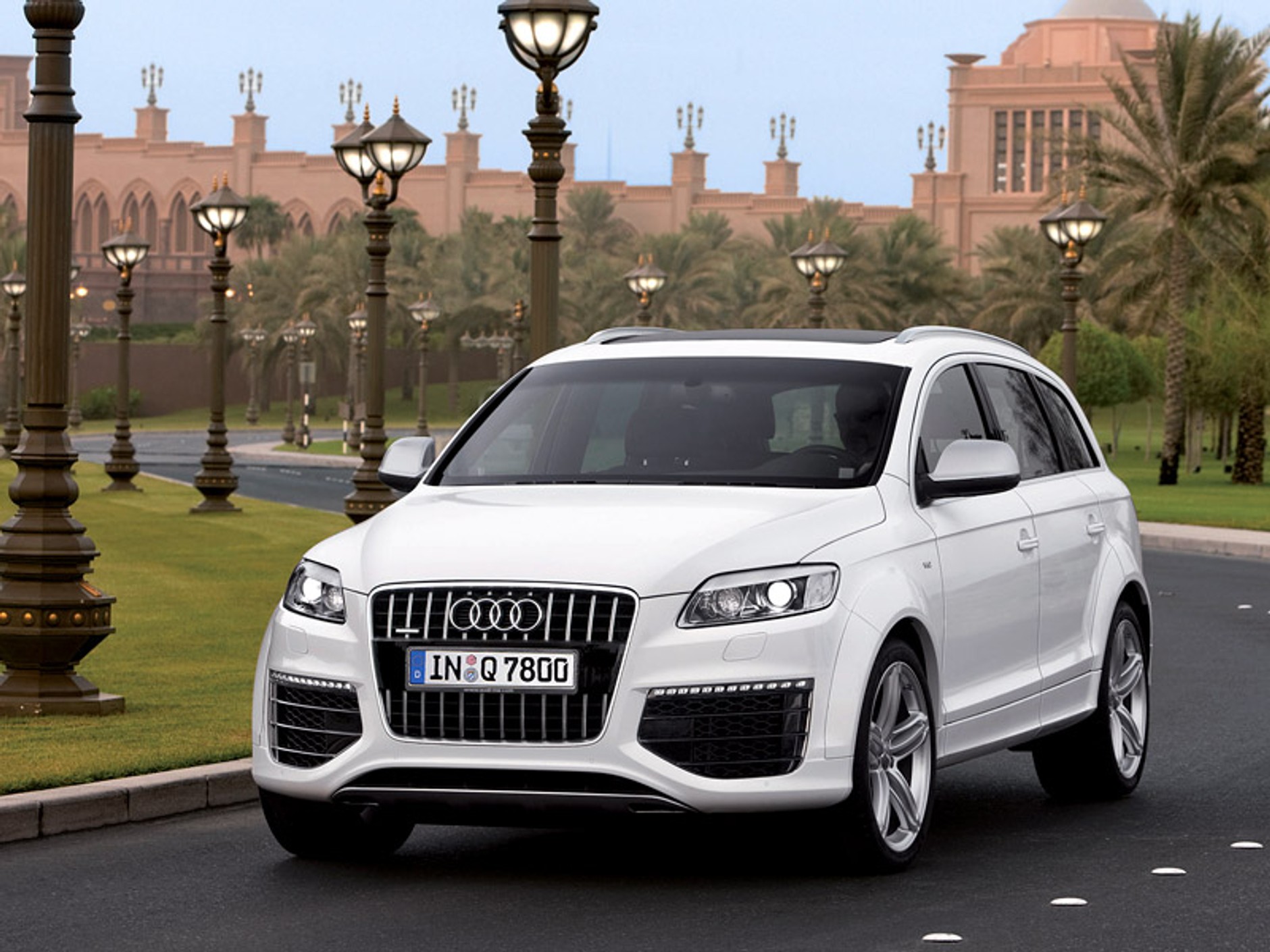 Audi Q7 V12 TDI – 500-konny SUV za 130 tys. €